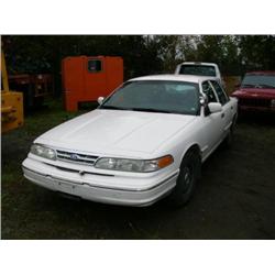 1996 Ford Crown Victoria, VIN #2FALP71W6TX186966, MI 91843, AT/PS/PB/AM-FM/cruise/PW/PL (20)