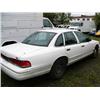 Image 3 : 1996 Ford Crown Victoria, VIN #2FALP71W6TX186966, MI 91843, AT/PS/PB/AM-FM/cruise/PW/PL (20)