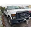 Image 2 : *R* *TOW* 2008 FORD F250, SUPER DUTY XL, 4DR CREW CAB, WHITE, VIN 1FTSW21R28EC72791,