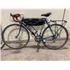 Image 2 : TREK UNITED BLUE 12 SPEED VINTAGE STYLE ROAD BIKE WITH SOFT STORAGE BAG