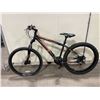 Image 2 : MONGOOSE TERREX 27.5+ GREY 14 SPEED MOUNTAIN FRONT SUSPENSION DUAL DISC BRAKES *FRONT FLAT TIRE*