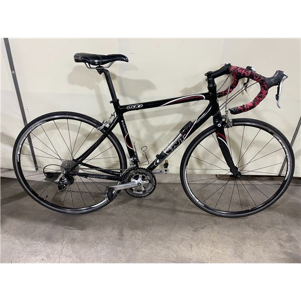 GIANT OCR2 6000 SERIES BLACK 21 SPEED ROAD BIKE