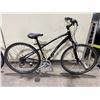 Image 1 : RALEIGH ROUTE 4.0 BLACK 16 SPEED FRONT SUSPENSION