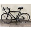 Image 2 : DEVINCI TOSCA SZ BLACK 16 SPEED ROAD BIKE