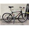 Image 1 : TREK 800 SPORT BLACK 16 SPEED  ROAD BIKE