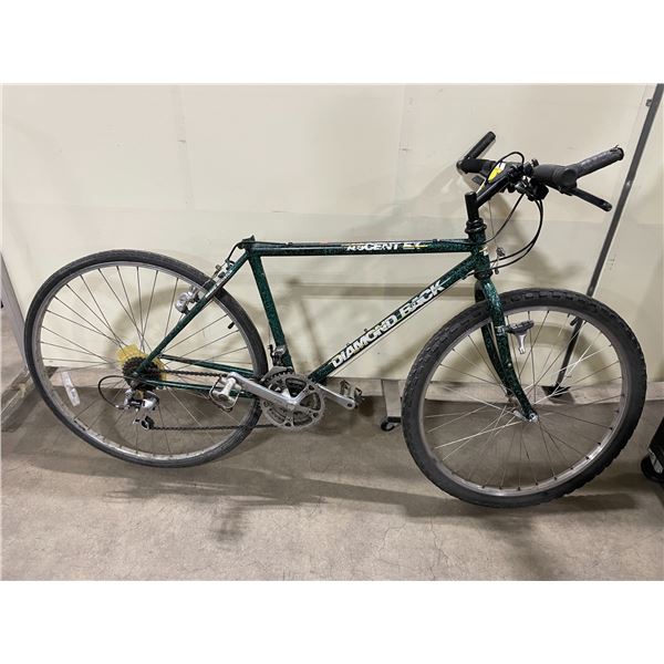 DIAMONDBACK ASCENT GREEN 10 SPEED ROAD BIKE * NEEDS BRAKES AND SEAT *