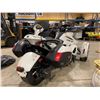 Image 3 : *R* 2013 CAN-AM SPYDER ST, 3 WHEEL MOTORCYCLE, WHITE, VIN 2BXNCBC15DV002651,