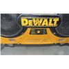 Image 2 : DEWALT AM FM DC 011 WORKSITE RADIO