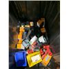 Image 2 : RUBBERMAID CONTAINER & ASSORTED BATTERIES HANDLES