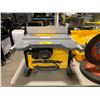 Image 1 : DEWALT 10" PORTABLE TABLE SAW