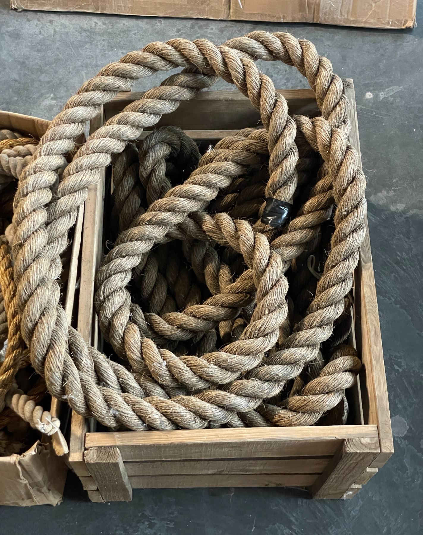 Box Ang Two Ropes 2 boxes of ropes (1 wooden crate)