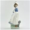 Image 2 : NAO LLADRO DAISA CHEER ME UP GIRL DOG SCULPTURE