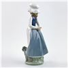 Image 4 : NAO LLADRO DAISA CHEER ME UP GIRL DOG SCULPTURE