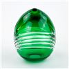 Image 2 : HAND-CUT CRYSTAL ART GLASS EGG - EMERALD GREEN