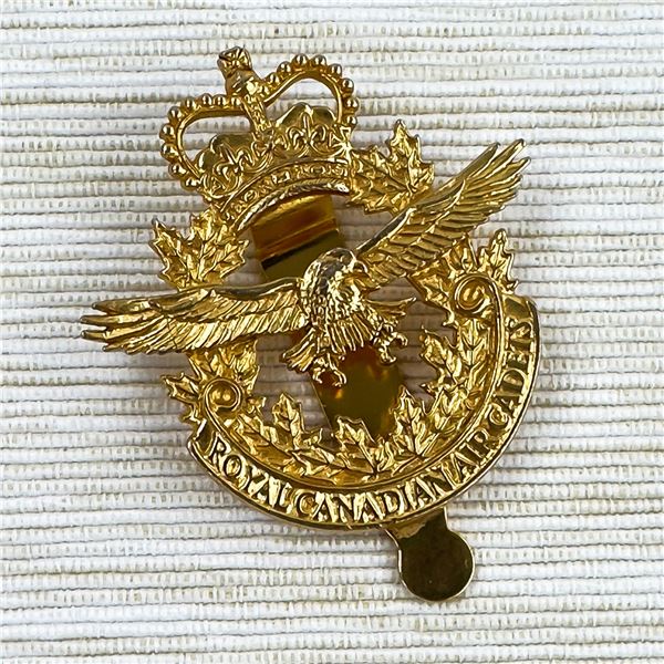 ROYAL CANADIAN AIR CADETS METAL EVCO CAP BADGE