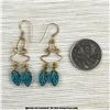 Image 2 : COSTUME JEWELRY DANGLE EARRINGS - BLUE LEAF