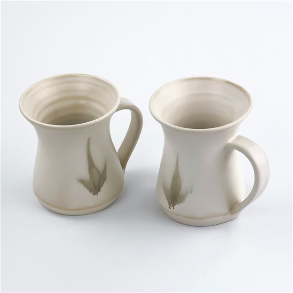 PAIR OF STUDIO ART POTTERY COFFEE MUGS - SIGNED