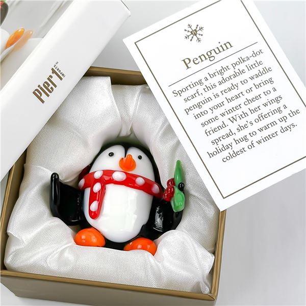 MINIATURE GLASS CHRISTMAS PENGUIN SCULPTURE