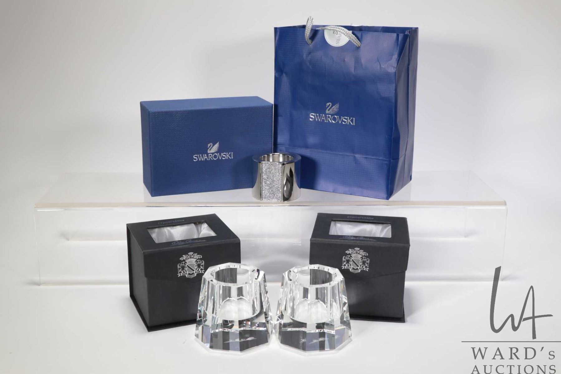 NEW OLEG CASSINI CRYSTAL CUT GLASS SAIL BOAT PAPER WEIGHT 3914 + BOX NEW OLEG CASSINI CRYSTAL CUT GLASS SAIL BOAT PAPER WEIGHT 3914 + BOX