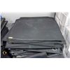 Image 1 : LOT OF RUBBERIZED FLOORING SQUARES