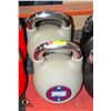 Image 1 : PAIR OF 8KG KETTLEBELLS