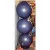 Image 1 : LOT OF 3 WOBBLE EXERCISE BALLS ON STAND