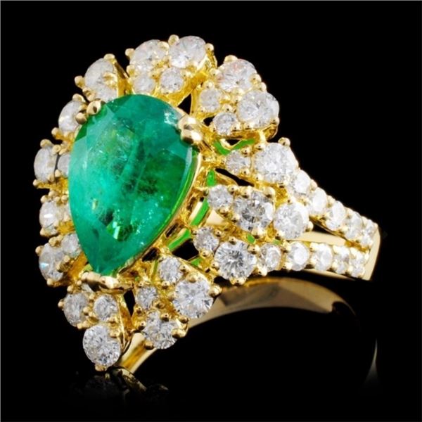 18K Gold Ring with 2.12ct Emerald & 1.68ct Diam