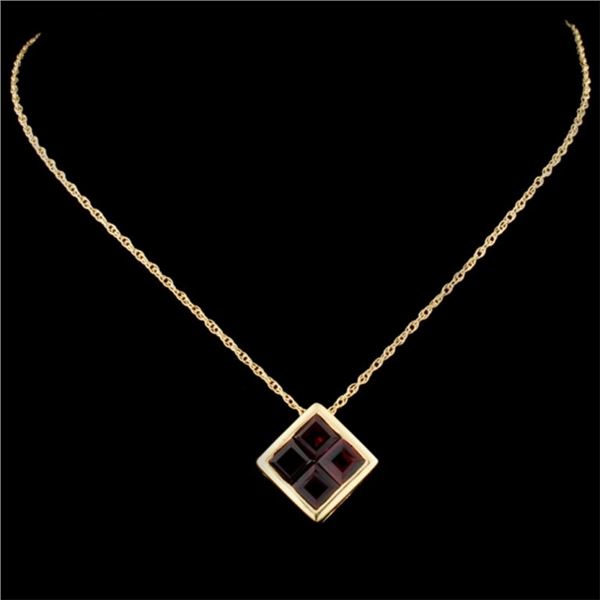 Garnet Pendant 1.65ctw in 14K Gold
