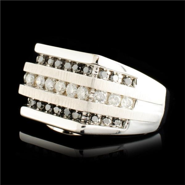 1.03ctw Diamond Ring in 14K Gold