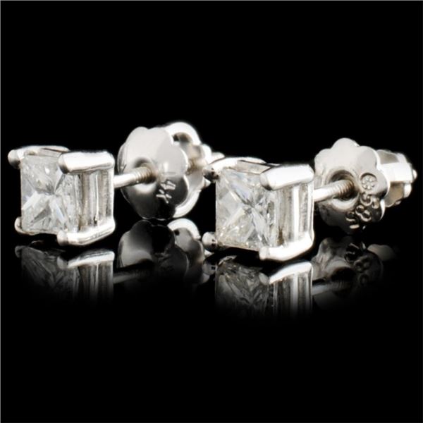 0.52ctw Diamond Earrings in 14K Gold