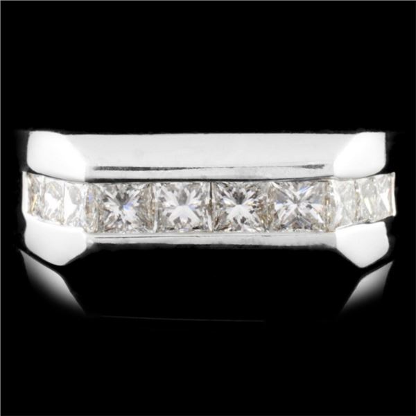 14K Gold Ring with 1.65ctw Diamonds