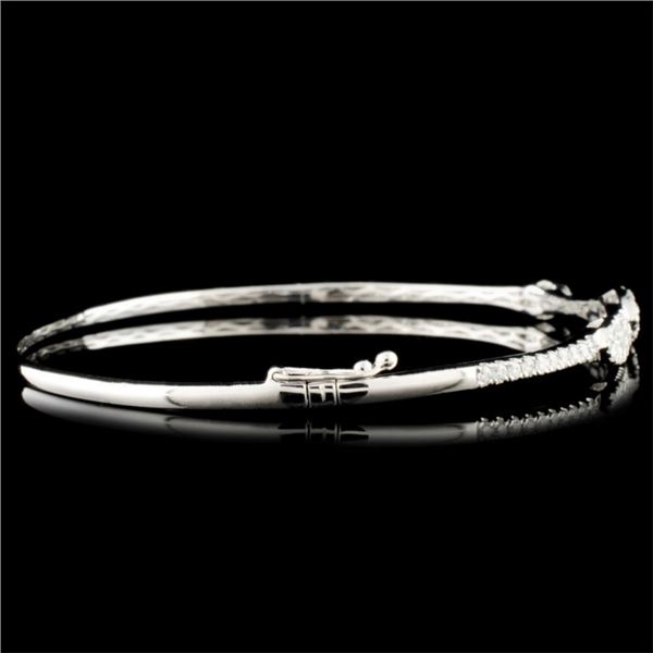 0.97ctw Diamond Bangle in 14K Gold