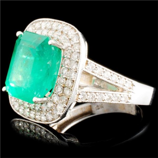 18K Gold 5.50ct Emerald and Diamond Ring 1.09ctw