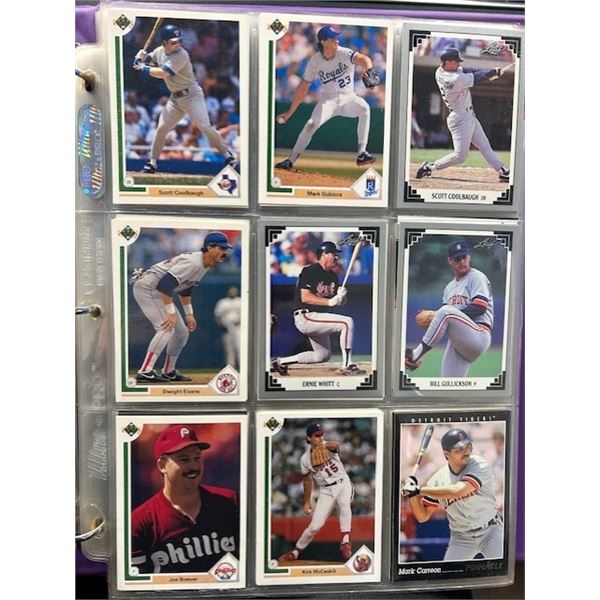 COOLLECTION OF +- 198 BASEBALL CARDS