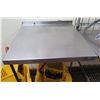 Image 1 : Square Wall-Mount Prep Table 24"x24"