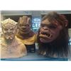 Image 5 : THE ORVILLE ALIEN SASQUATCH BIGFOOT HEAD MASK PUPPET SCREEN MATCHED
