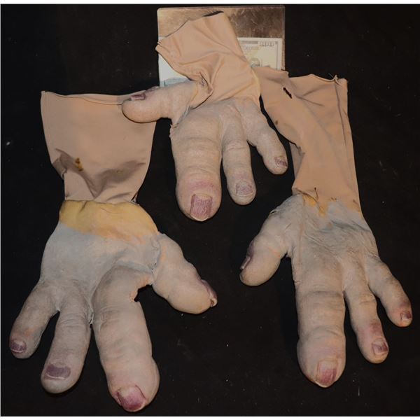 STAR TREK INTO DARKNESS ALIEN HANDS LOT OF 3