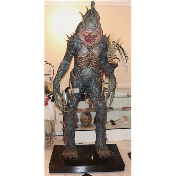 AQUAMAN TRENCHER LIFE SIZE MUSEUM DISPLAY SILICONE SUPER HERO