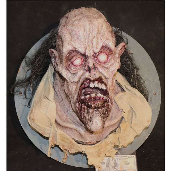 ARMY OF DARKNESS EVIL DEAD PIT BITCH ZOMBIE HEAD WITH ORIGINAL HAIR & FABRIC