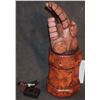 Image 2 : HELLBOY REMAKE HAND FIST OF DOOM HERO ANIMATRONIC PUPPET SCREEN MATCHED SUPER HERO