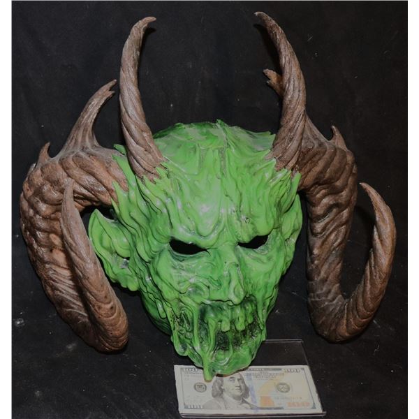 SCREAM QUEENS GREEN MEANIE DEMON MASK WITH HORNS