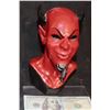Image 1 : SCREAM QUEENS RED DEVIL MAQUETTE & PAINT MASTER