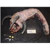 Image 1 : TWISTED TALES ALIEN SLUG CABLE PUPPET SCREEN MATCHED