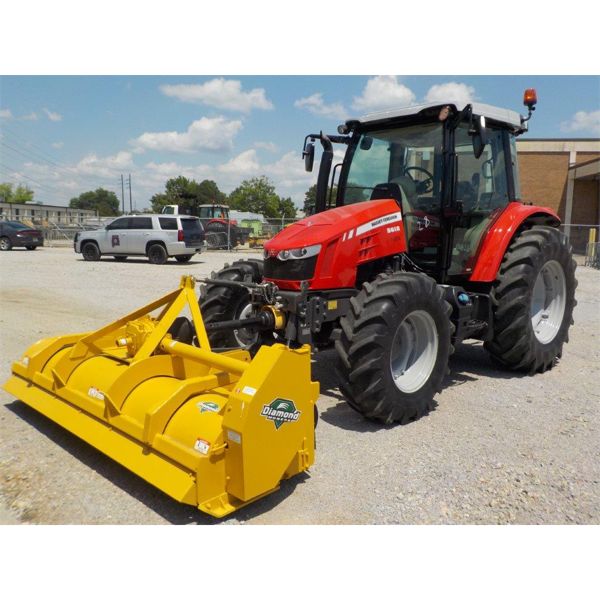 2016 MASSEY FERGUSON 5612 Farm Tractor