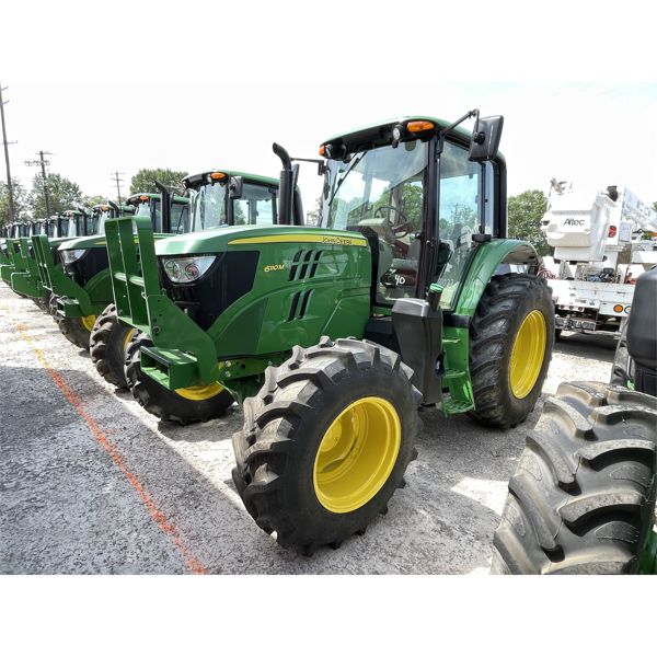 2016 JOHN DEERE 6110M Farm Tractor