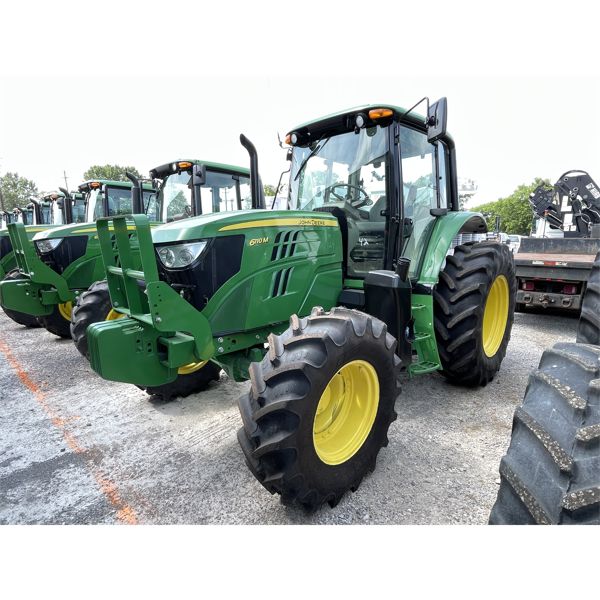 2016 JOHN DEERE 6110M Farm Tractor