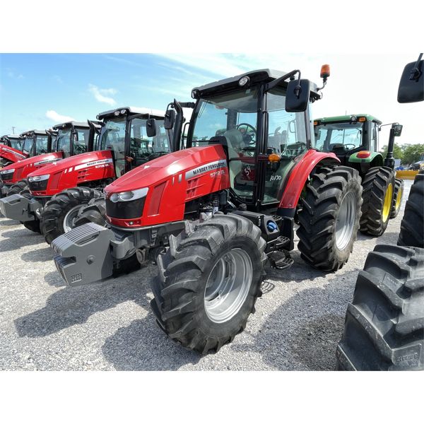 2017 MASSEY FERGUSON 5712 SL Farm Tractor