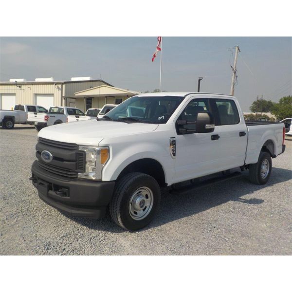 2017 FORD F250 XL Pickup Truck