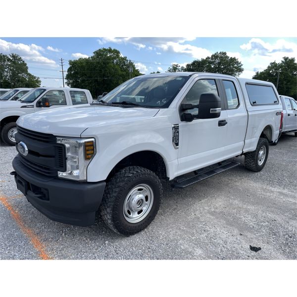 2019 FORD F250 XL Pickup Truck