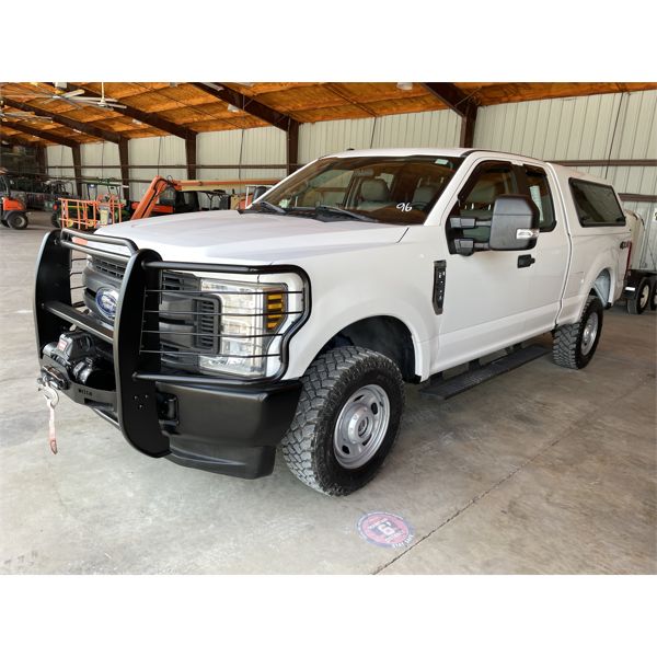 2019 FORD F250 XL Pickup Truck